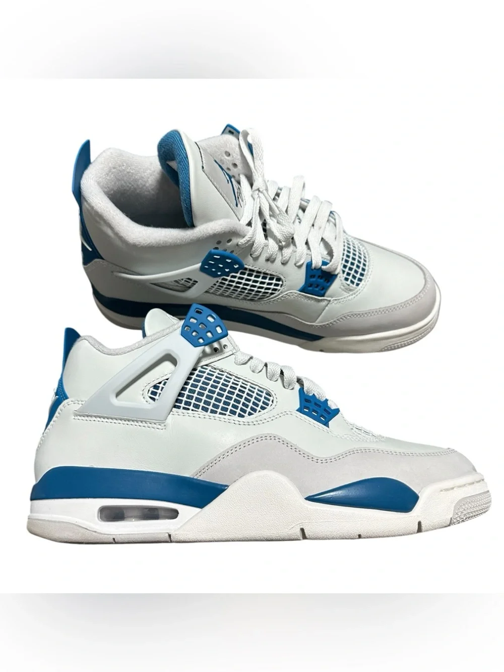 Jordan 4 Retro Military Blue (2024) Preowned in box. size 9